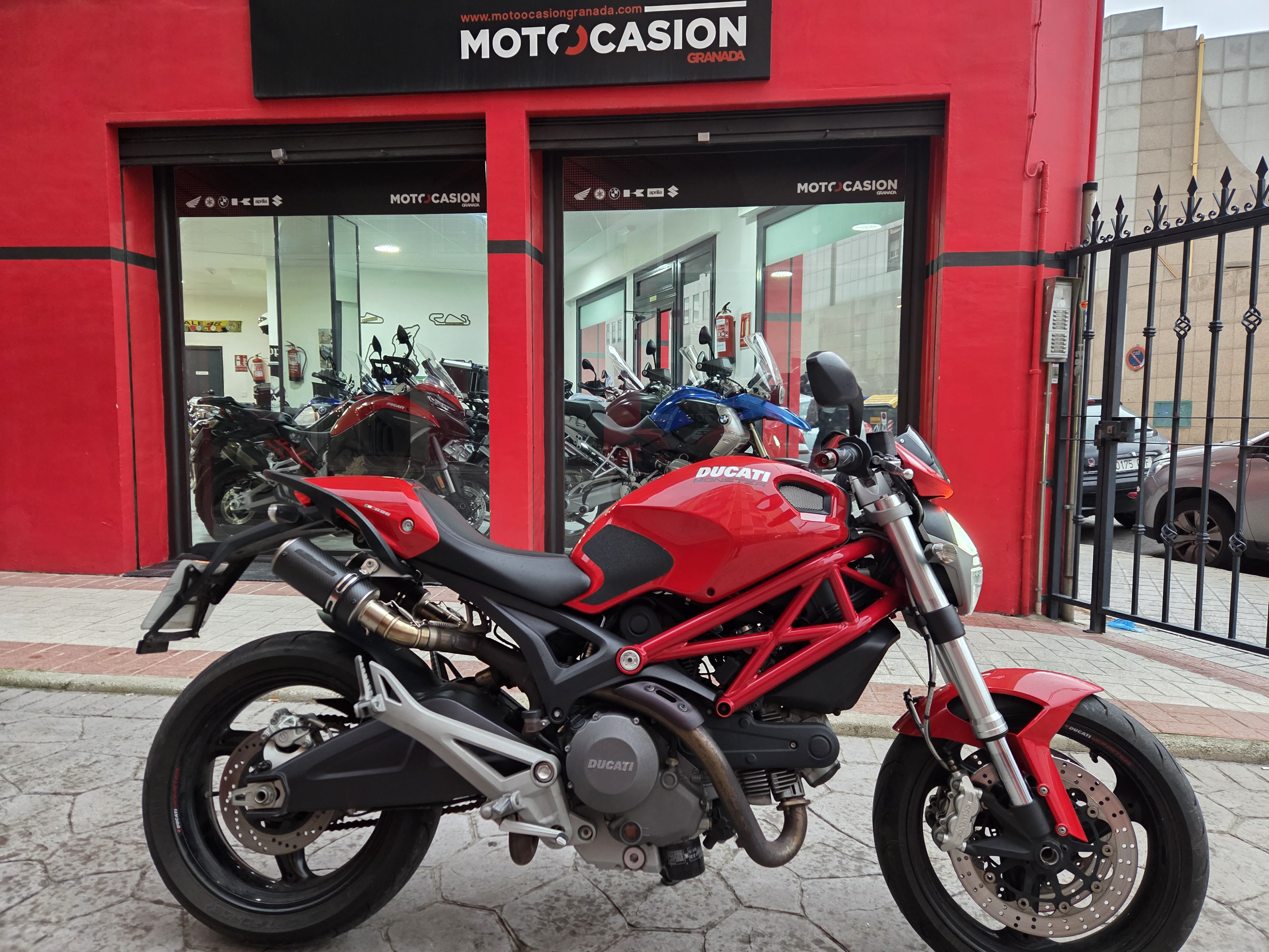 Ducati monster 696+ abs 14